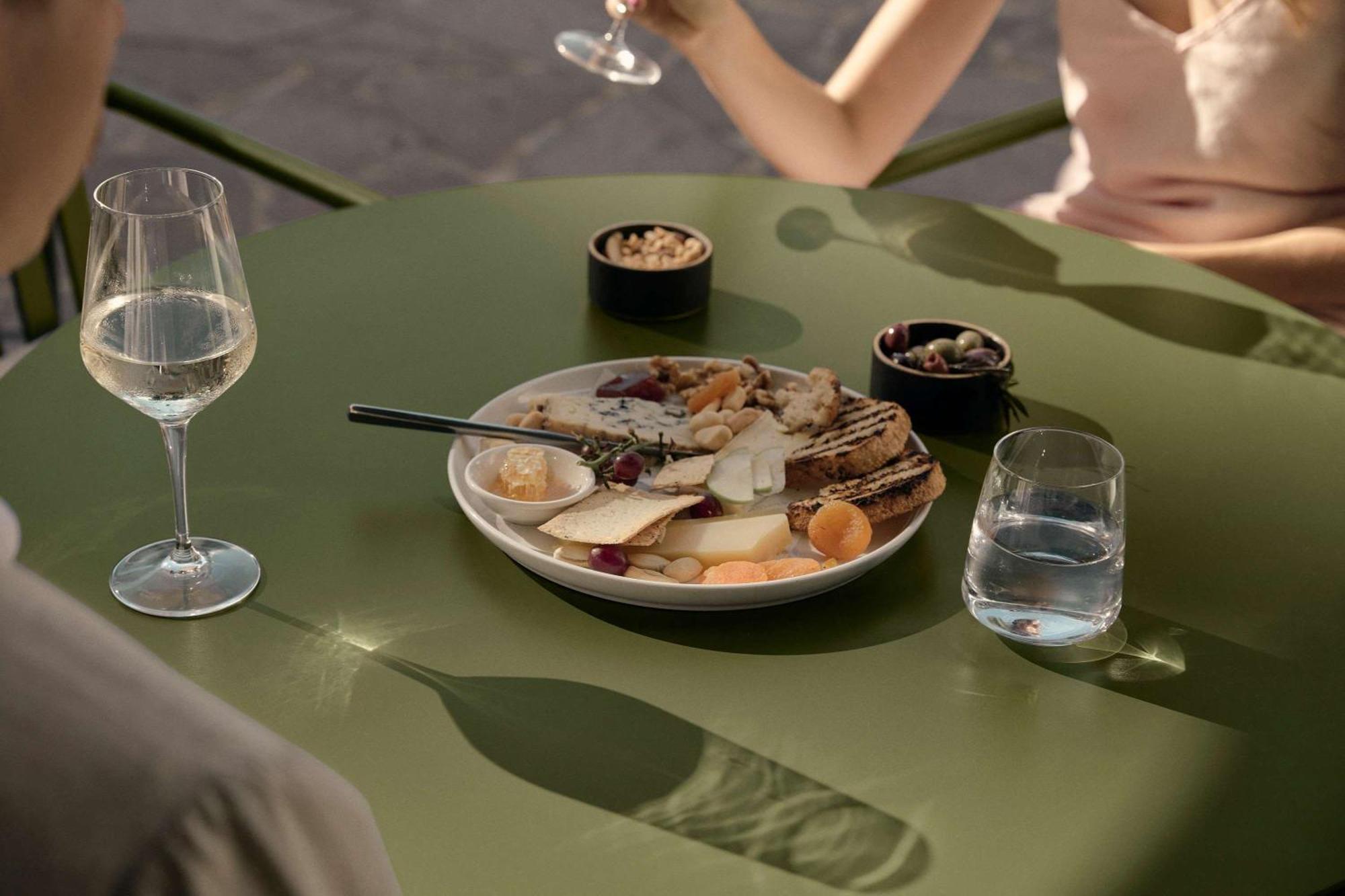 The Calile Hotel Brisbane Exterior foto A cheese plate