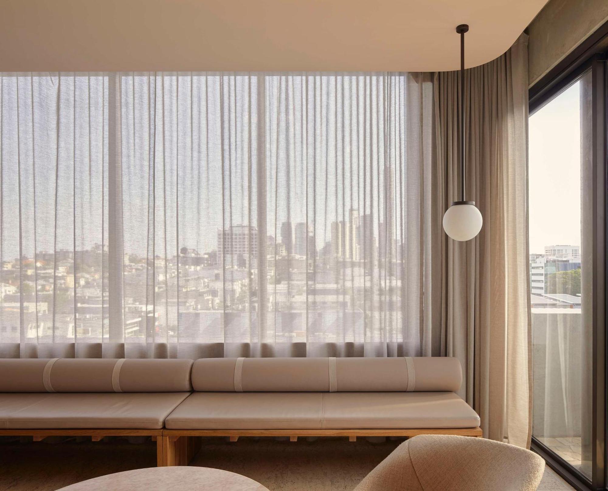 The Calile Hotel Brisbane Exterior foto The interior of a suite at The Standard East Village
